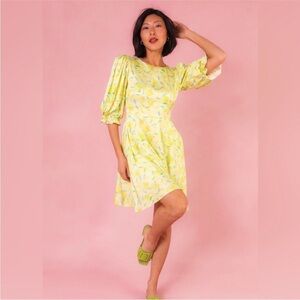 Ivy City Co: Lita lemon print yellow dress XS NEW